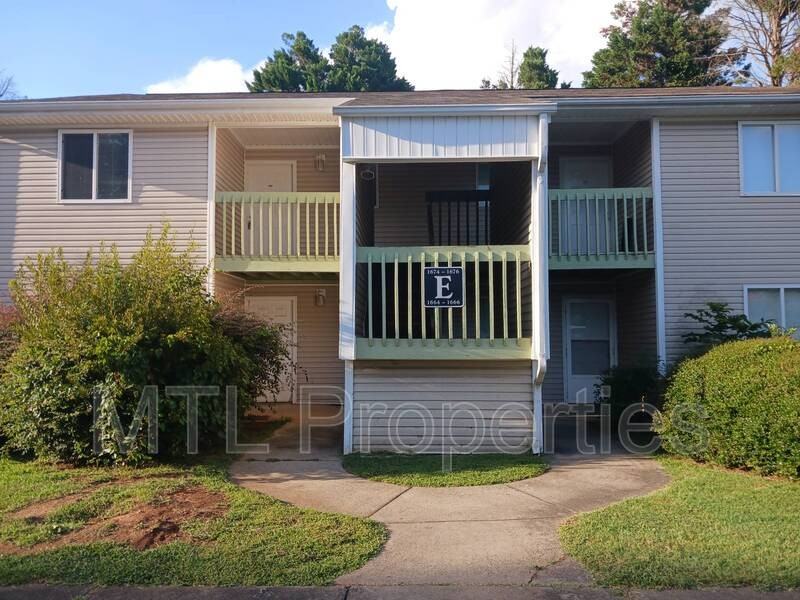 1674 Eagles Pl - Photo 2 of 11
