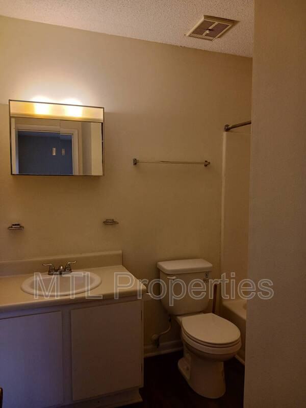 1674 Eagles Pl - Photo 7 of 11