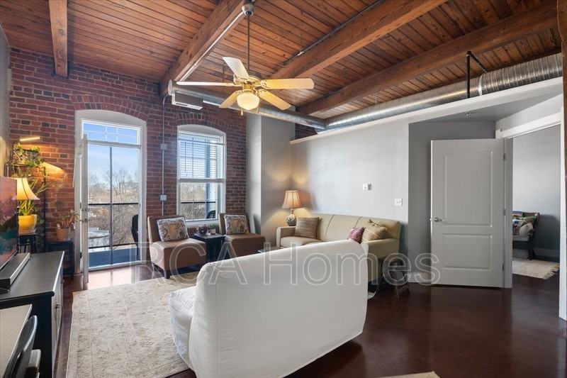 55 S Harding St - Photo 5 of 24