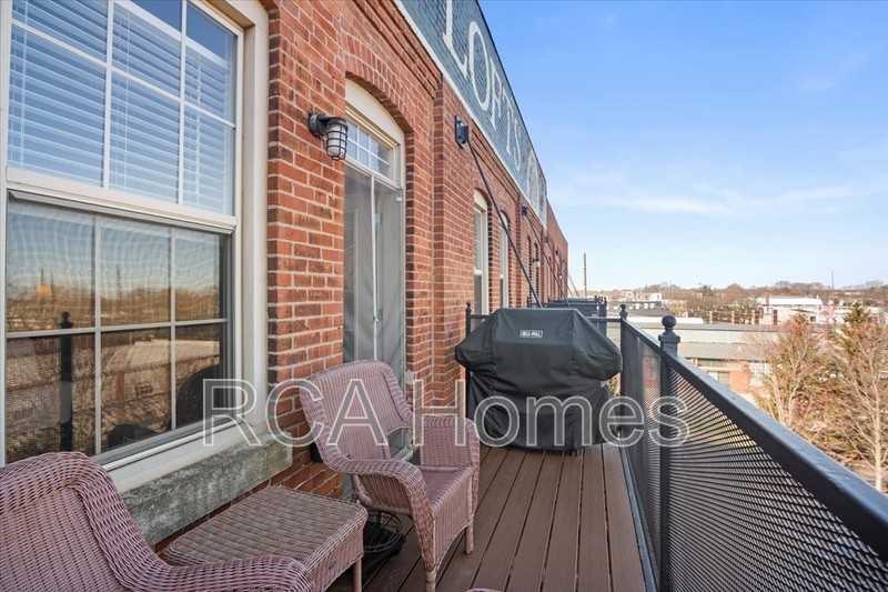 55 S Harding St - Photo 7 of 24