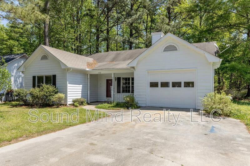 1532 Briar Glenn Rd - Photo 2 of 30