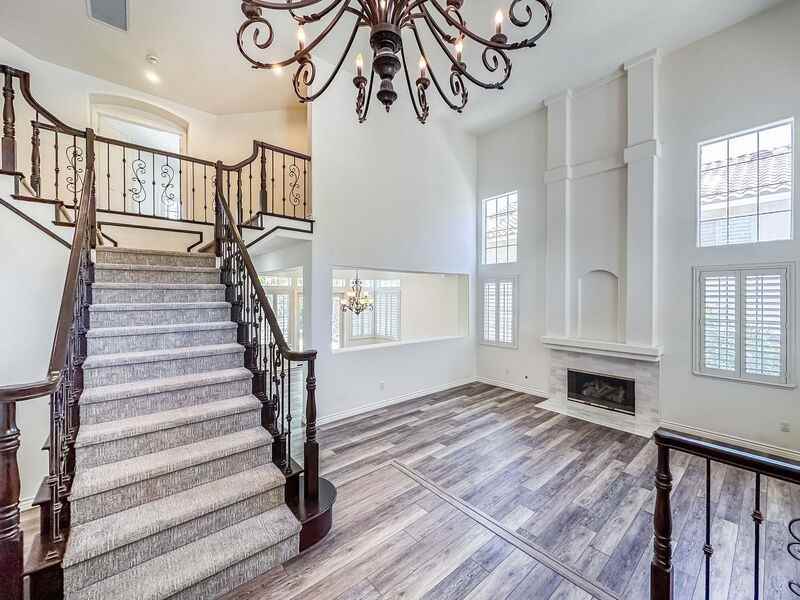 32971 N Peak Dr - Photo 2 of 48