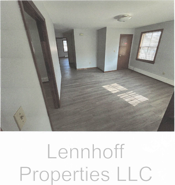 692 Middlesex St - Photo 4 of 5