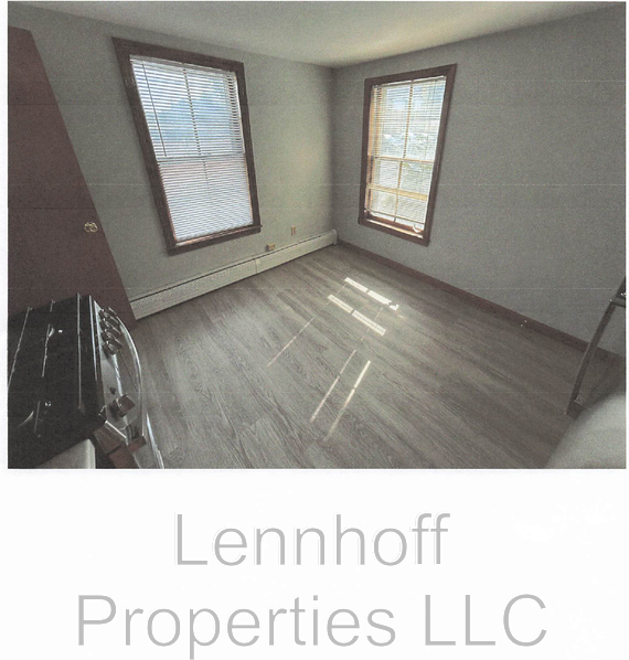 692 Middlesex St - Photo 5 of 5