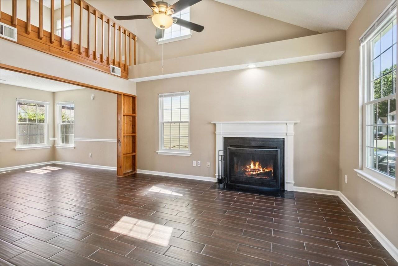 192 Lees Mill Dr - Photo 2 of 39