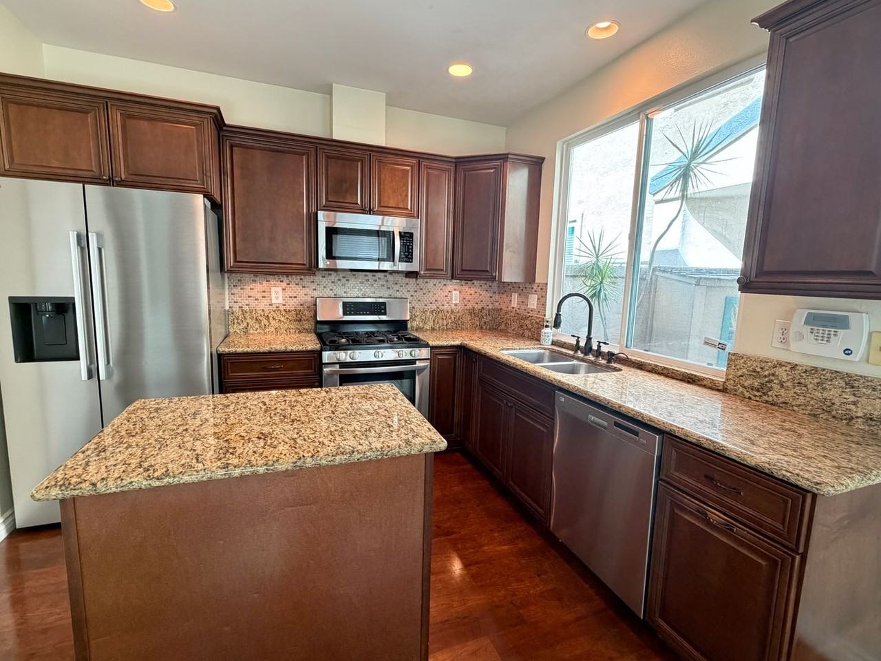 569 Whitesage Rd - Photo 4 of 19