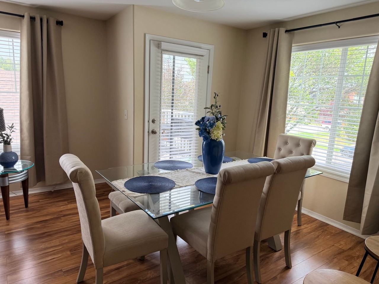 893 Forestglen Dr - Photo 7 of 13