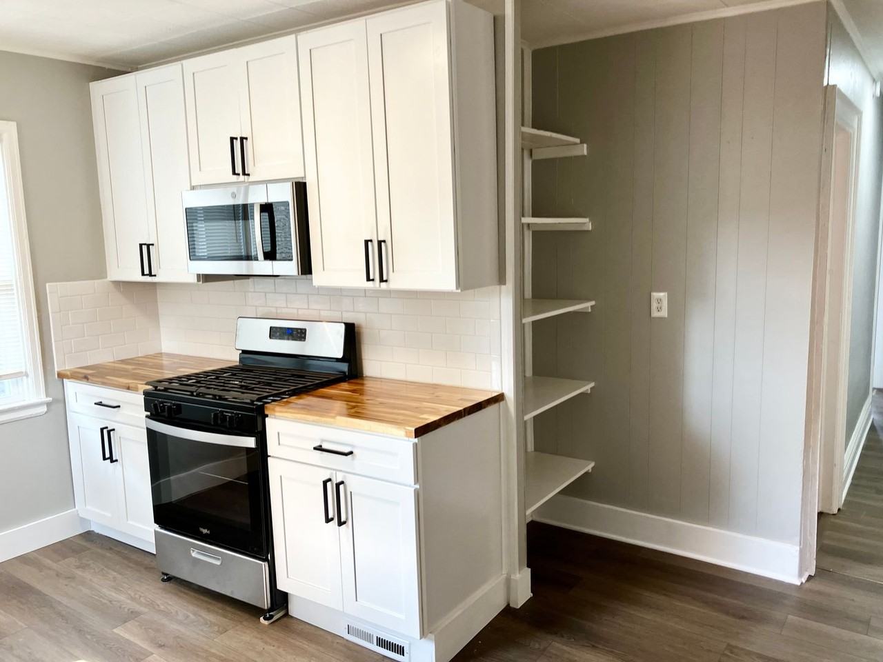 109 Unger Ave - Photo 2 of 12