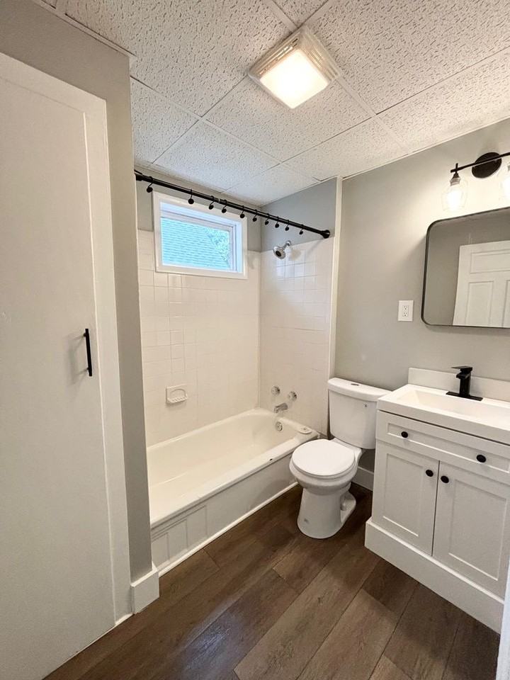 109 Unger Ave - Photo 5 of 12