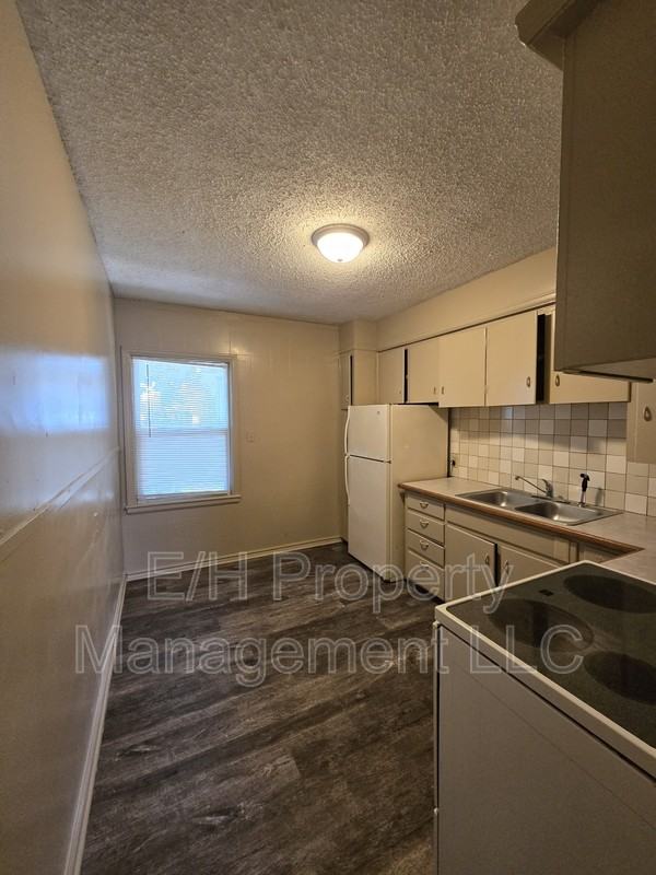 1419 S Martinson Ave #2 - Photo 4 of 22