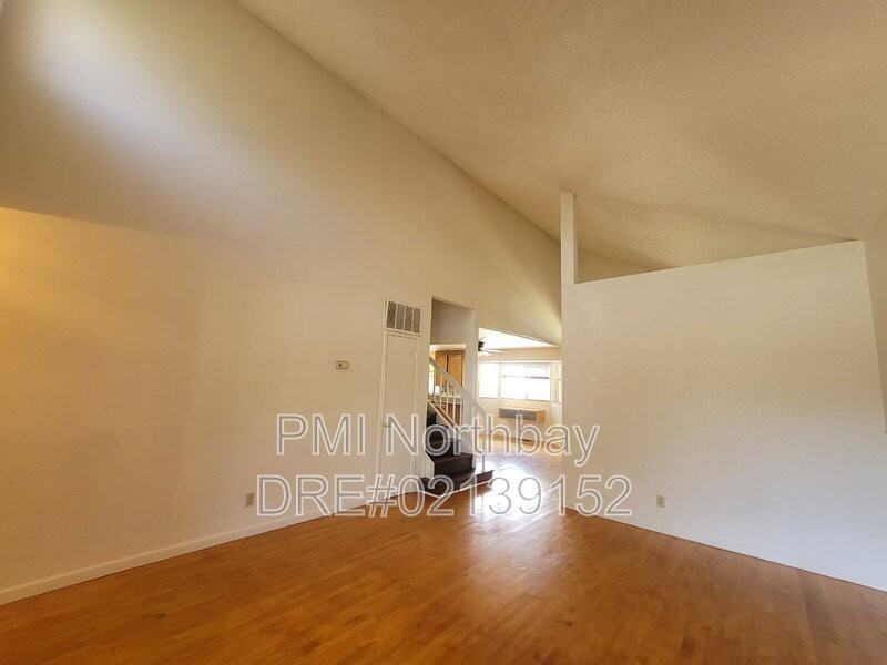 2443 Dawn Way - Photo 4 of 19