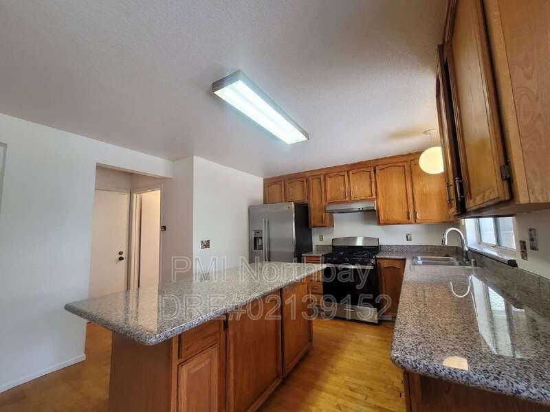2443 Dawn Way - Photo 6 of 19