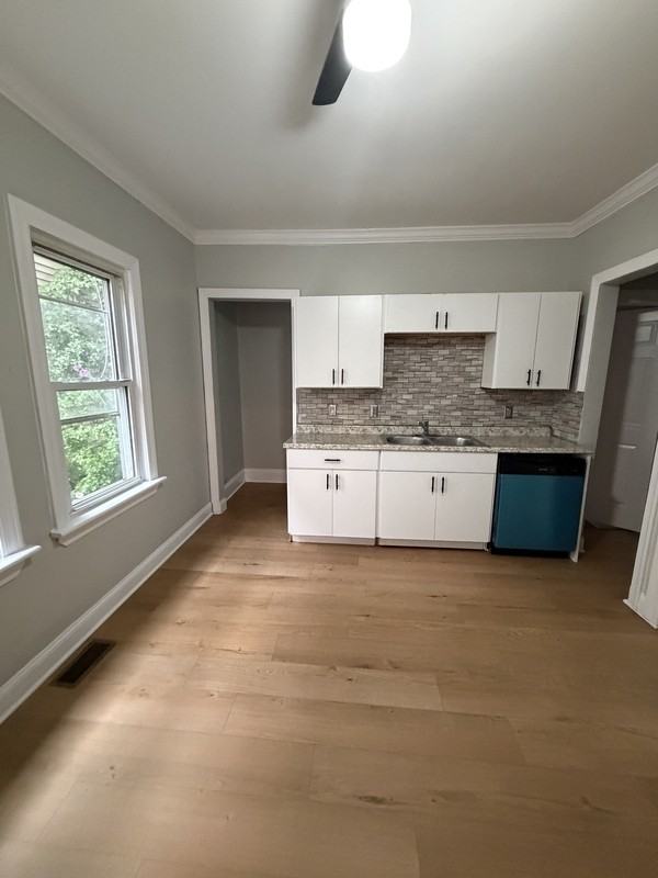 2927 E 115th St - Photo 3 of 10