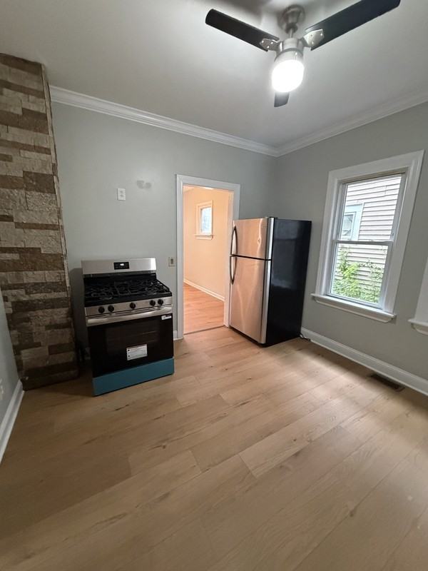 2927 E 115th St - Photo 4 of 10