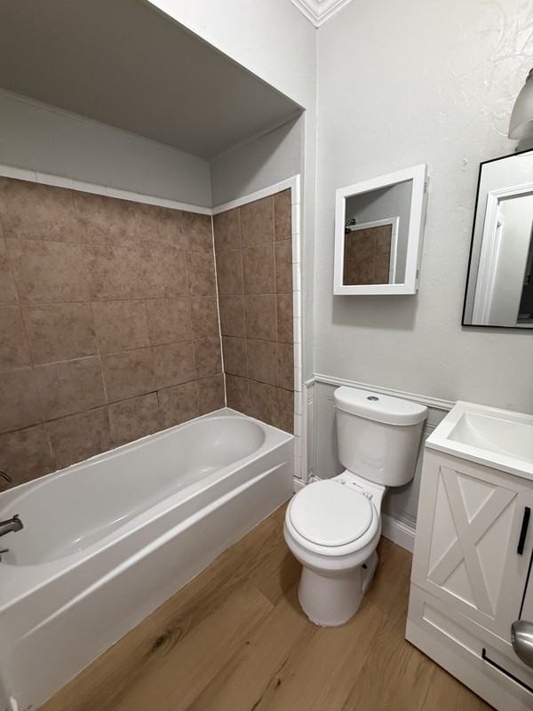 2927 E 115th St - Photo 5 of 10