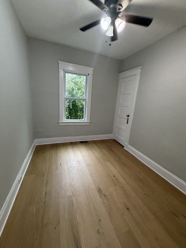 2927 E 115th St - Photo 7 of 10
