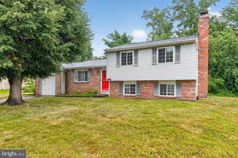 4312 Rolling Stone Way - Photo 2 of 10