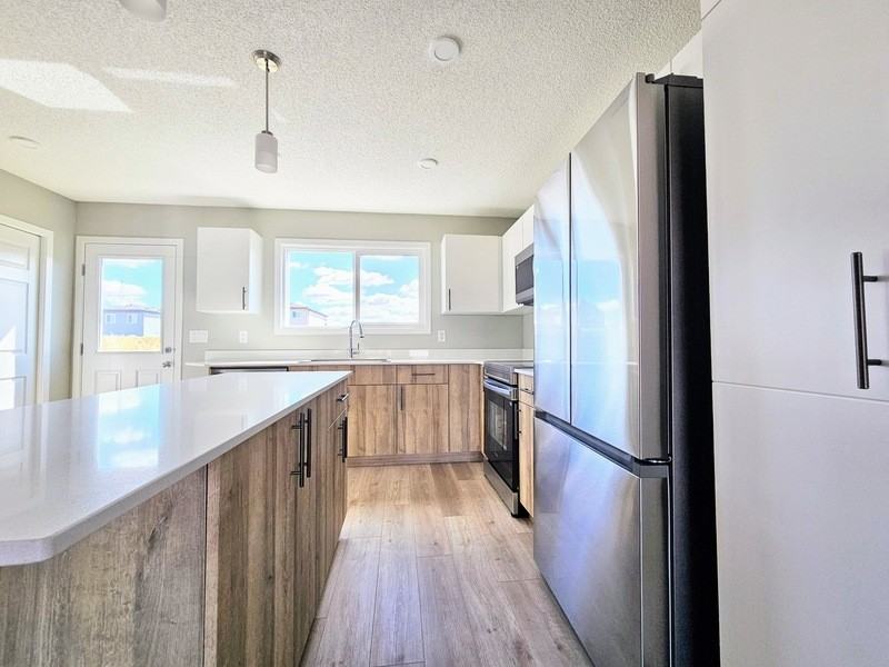 2727 194 St Nw - Photo 6 of 21