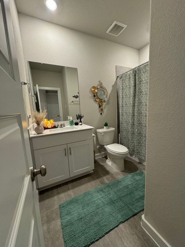 5608 Madden Ln - Photo 2 of 39