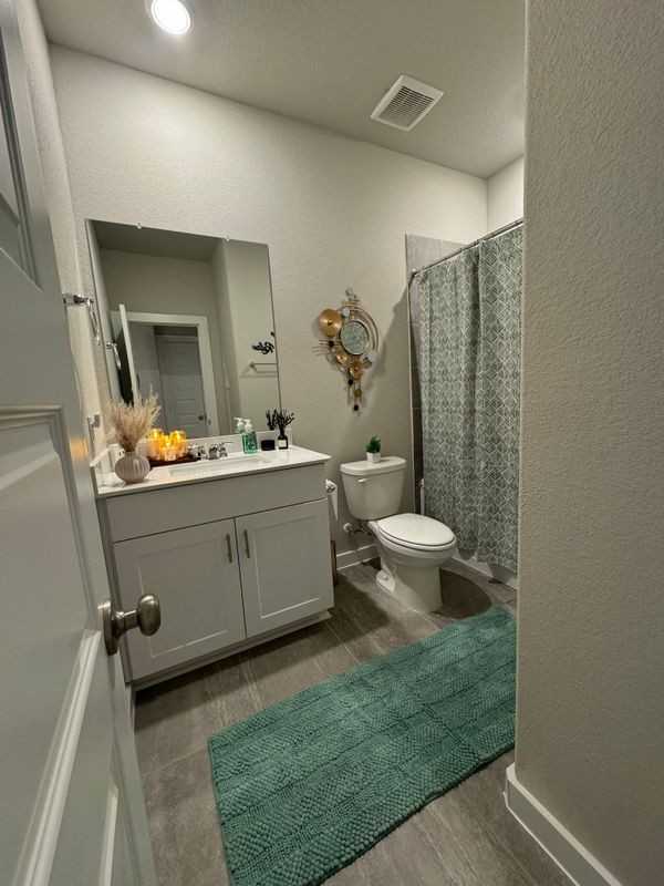 5608 Madden Ln - Photo 5 of 39