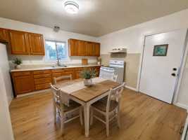 featured image of 40 Lincoln Ave ##2
