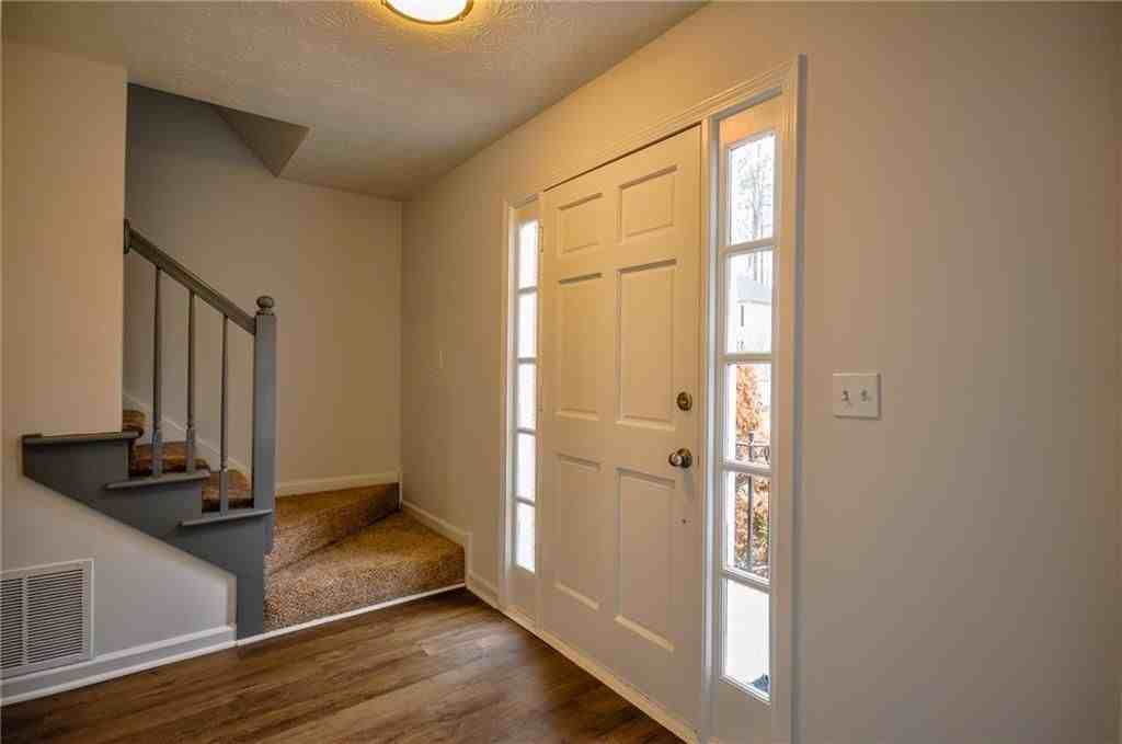 1398 Field Creek Ter - Photo 5 of 36
