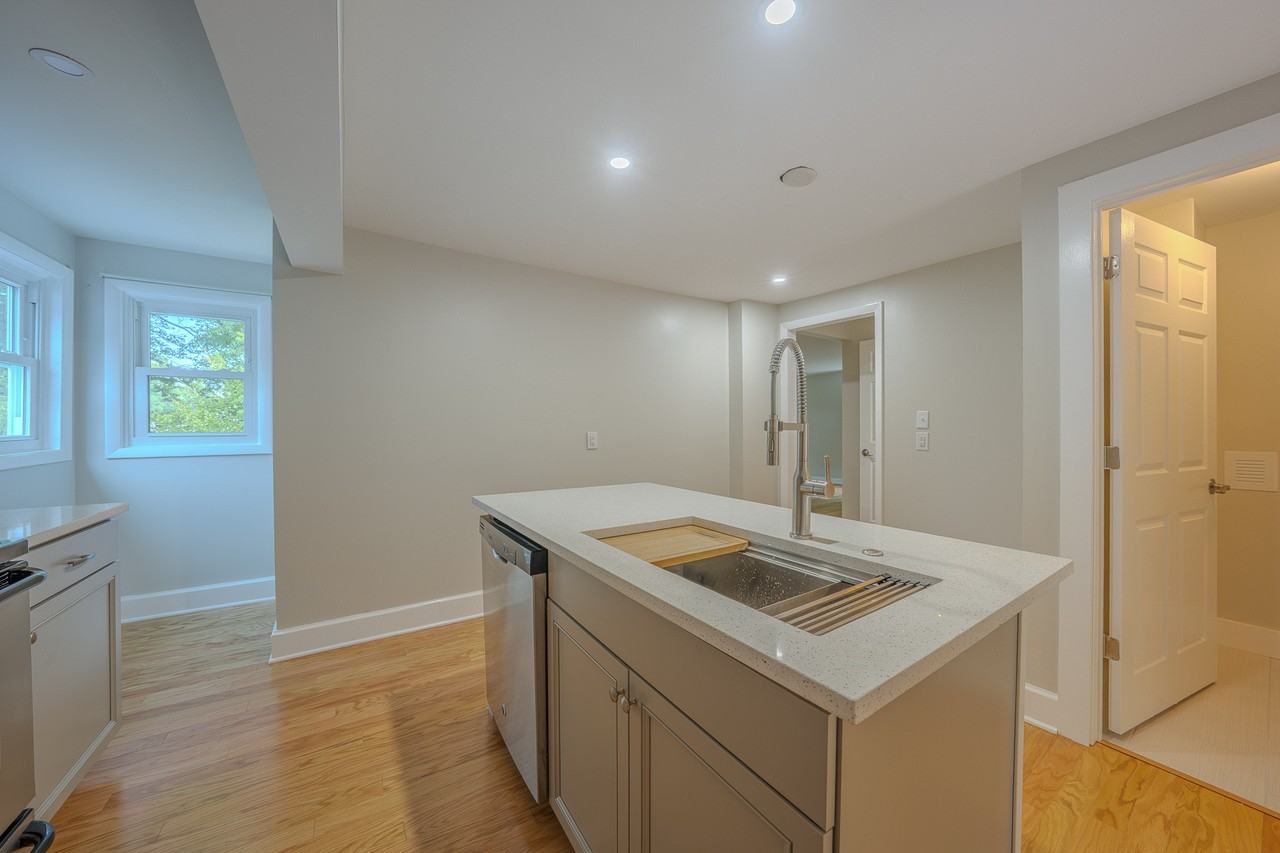 7 W Raleigh Rd #A - Photo 6 of 28