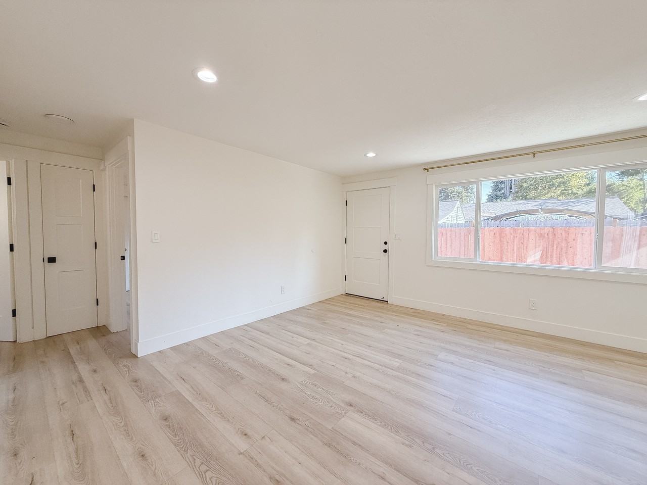 3710 N St #B - Photo 2 of 14