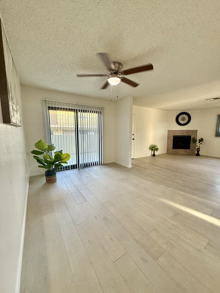 512 W Imperial Ave #5 - Photo 7 of 26
