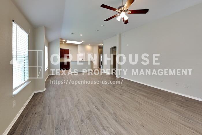 711 Blue Heron - Photo 4 of 21