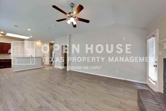 711 Blue Heron - Photo 5 of 21