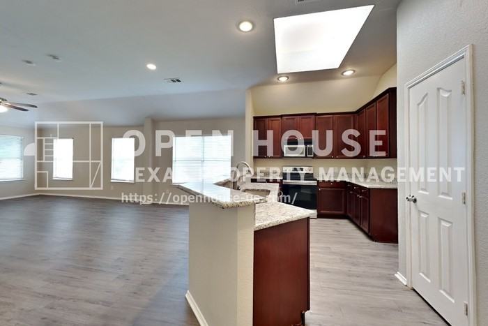 711 Blue Heron - Photo 6 of 21