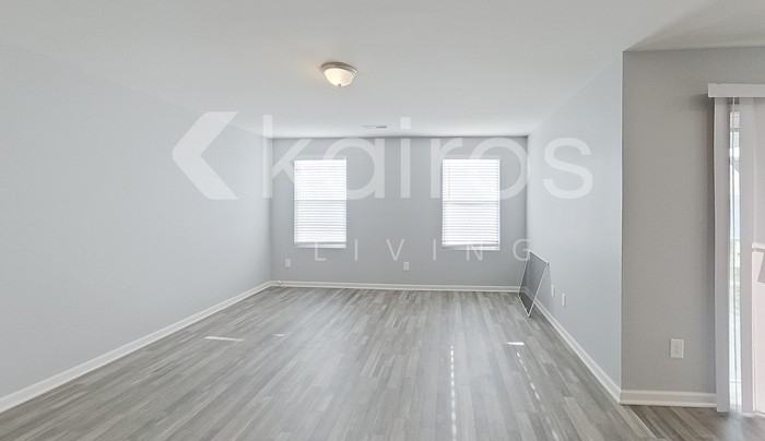 302 Emilys Dr - Photo 2 of 25
