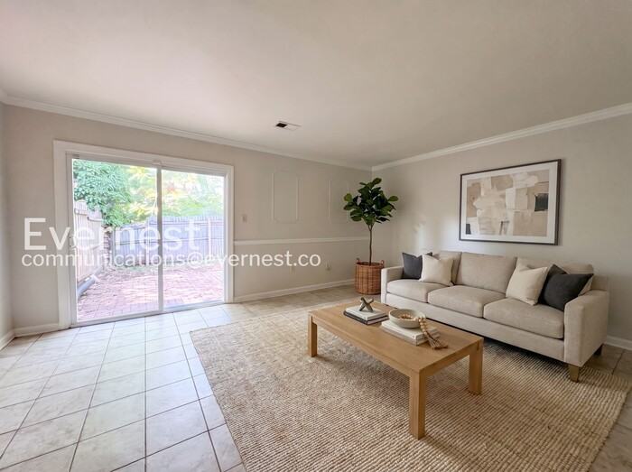 14806 Bryan Ct - Photo 3 of 24