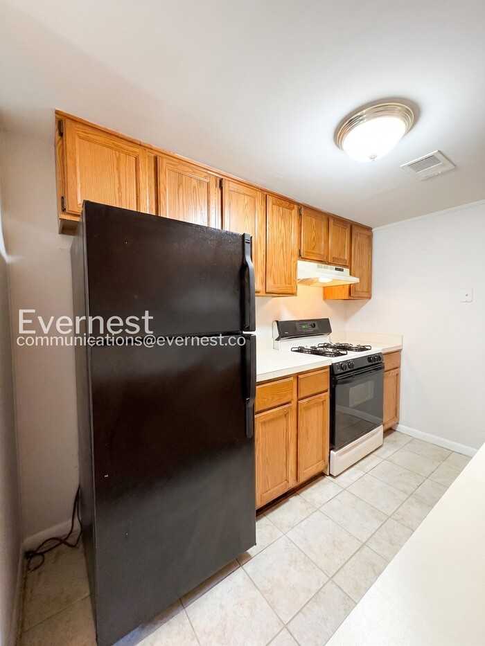 14806 Bryan Ct - Photo 6 of 24