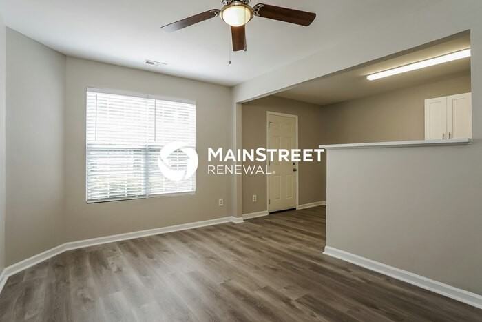 511 Bradkin Ct - Photo 4 of 17
