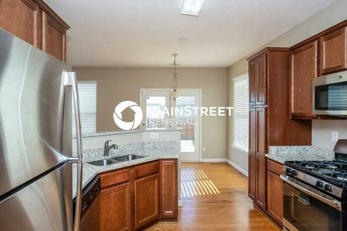 4948 Rapahoe Trl - Photo 4 of 15