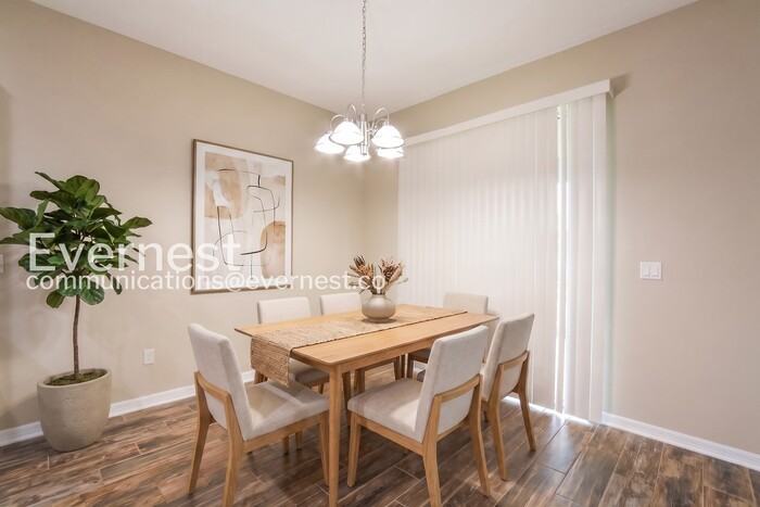 1891 Castleton Dr - Photo 5 of 22