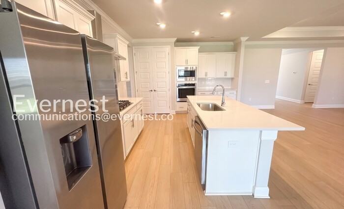 22651 Donahue Dr - Photo 5 of 34