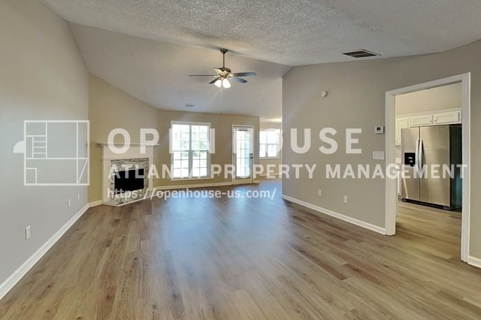 251 Ashland Creek Ct - Photo 4 of 20