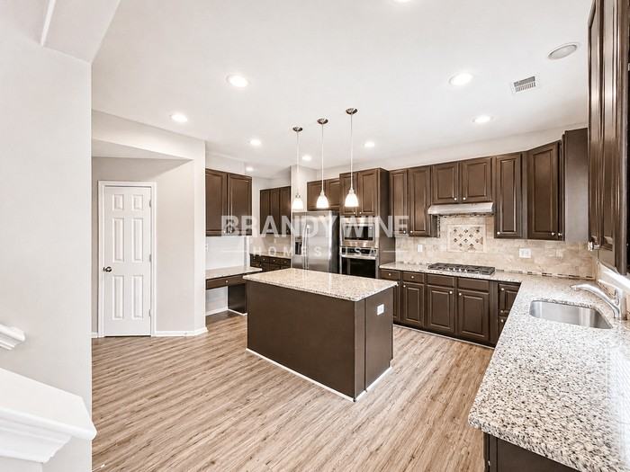 5967 Magnolia Rdg - Photo 7 of 34