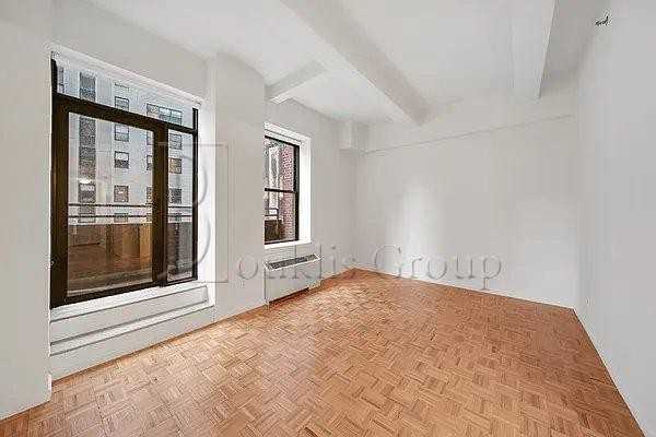 85 John St #4B - Photo 3 of 8