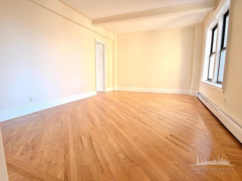 W 79th St #7B - Photo 3 of 6
