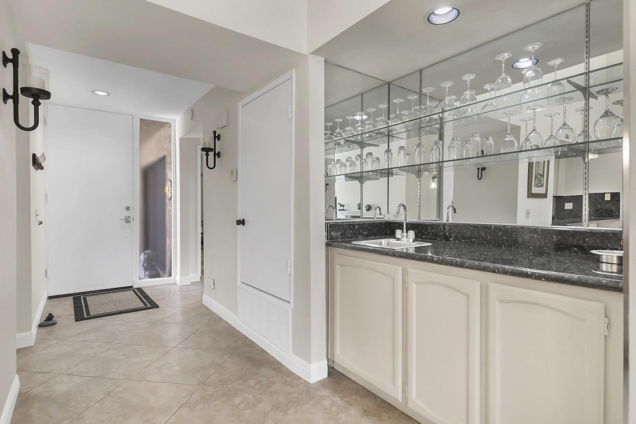 78480 Montego Bay Cir - Photo 4 of 32