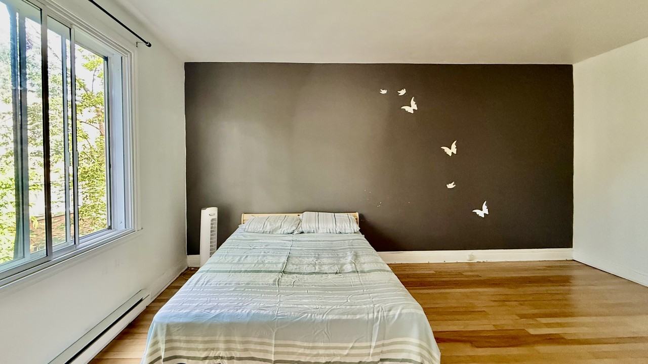 3795 Avenue Saint-Kevin - Photo 3 of 19