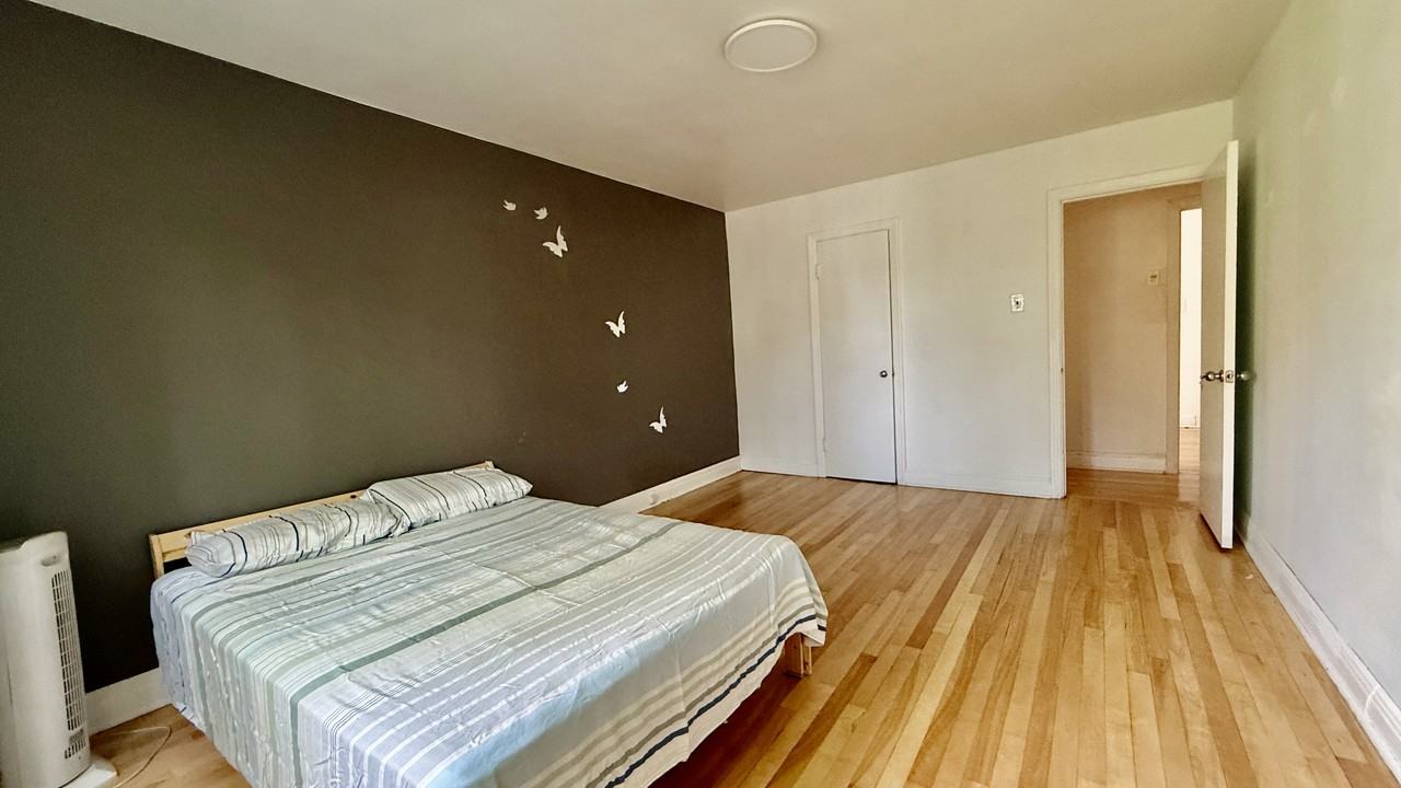 3795 Avenue Saint-Kevin - Photo 4 of 19