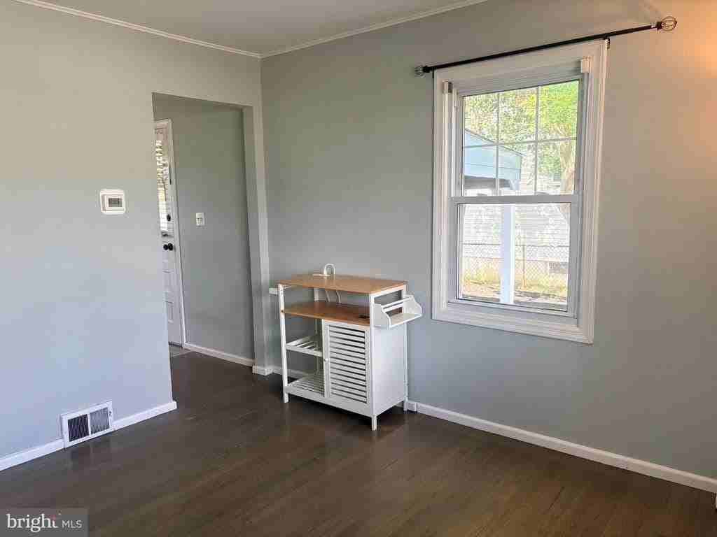 24 Forman Dr - Photo 4 of 28