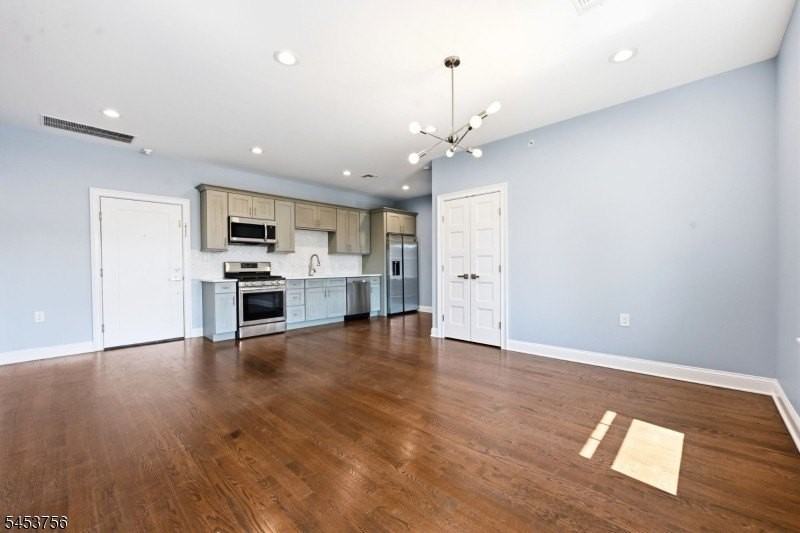 55 Watchung Ave - Photo 3 of 11