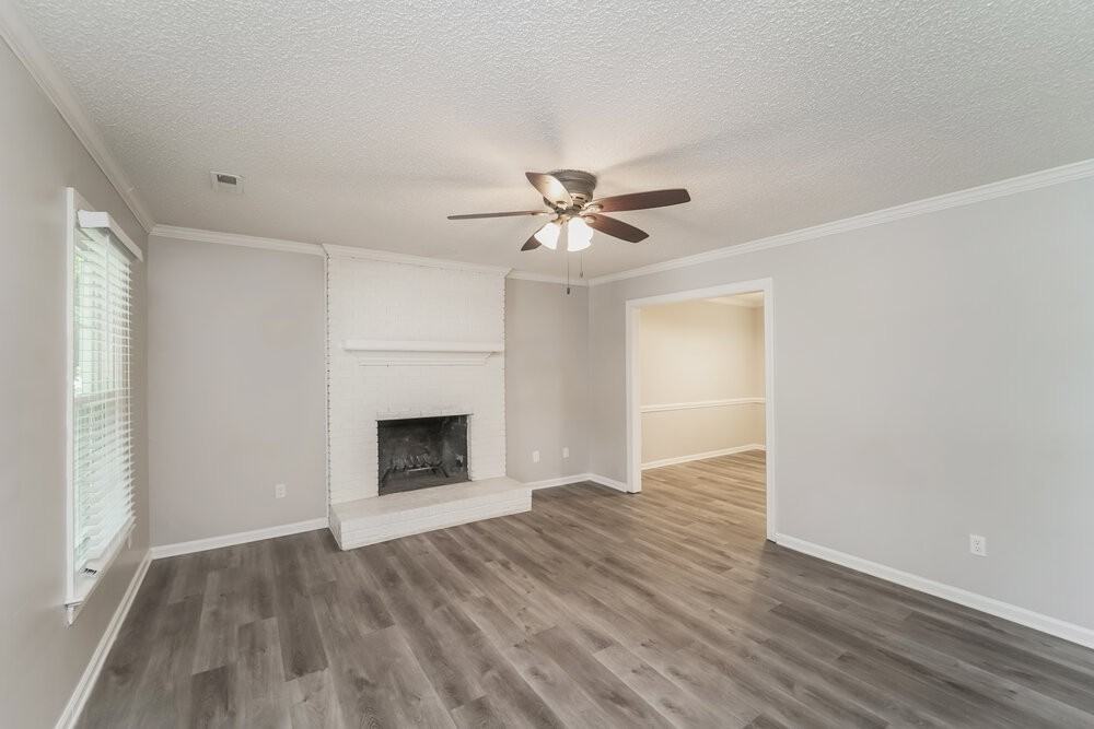2305 Whispering Spring Dr - Photo 5 of 20