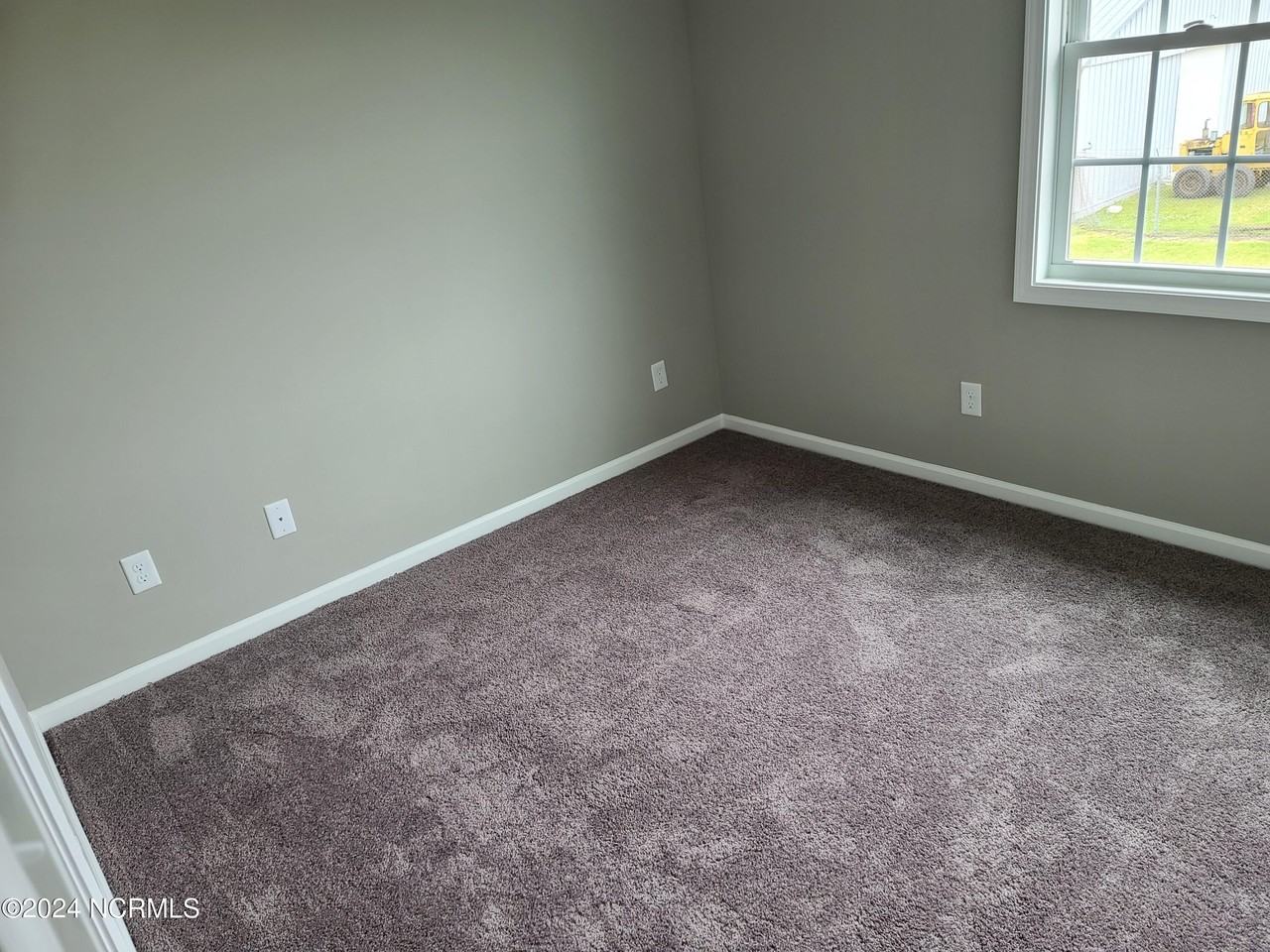 121 Cornerstone Dr - Photo 5 of 7